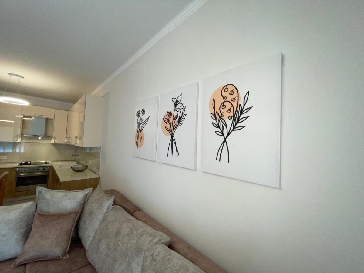 Peak Apartment Modern Durres City Centre #2 Екстериор снимка