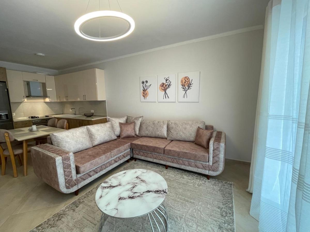 Peak Apartment Modern Durres City Centre #2 Екстериор снимка