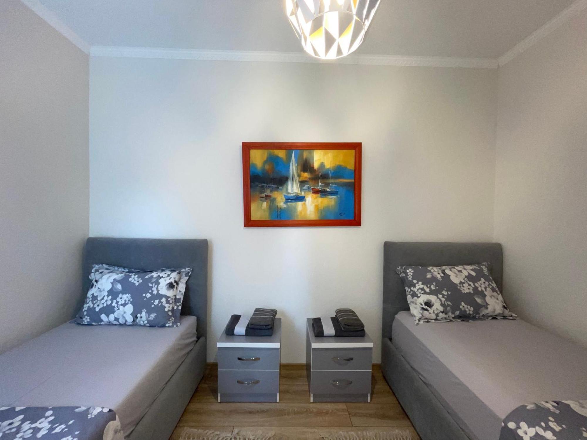 Peak Apartment Modern Durres City Centre #2 Екстериор снимка
